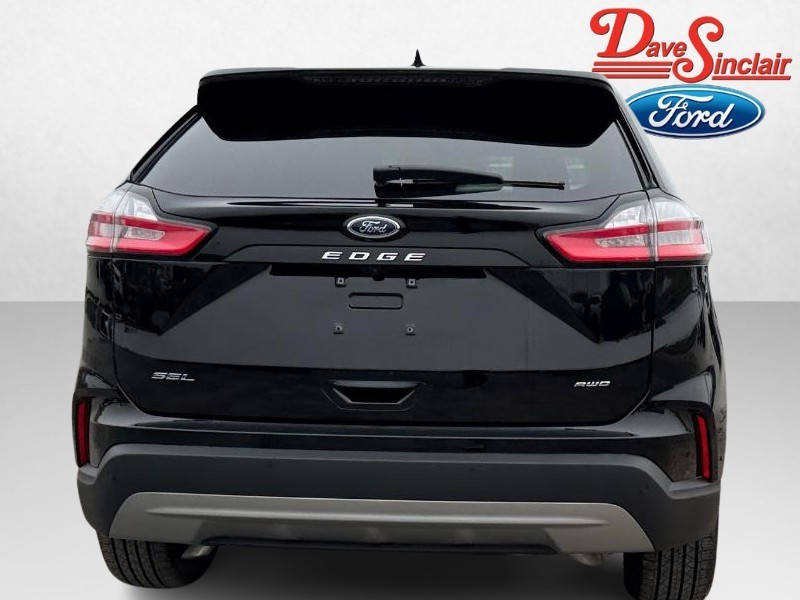 Ford Edge Vehicle Full-screen Gallery Image 08