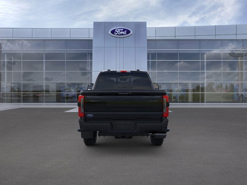 Ford Super Duty F-350 SRW Vehicle Full-screen Gallery Image 07