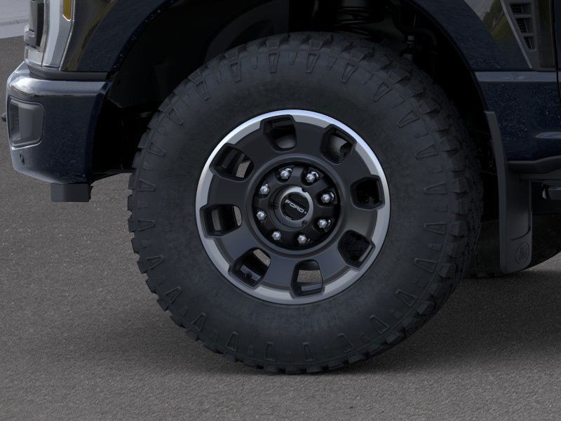 Ford Super Duty F-350 SRW Vehicle Full-screen Gallery Image 21