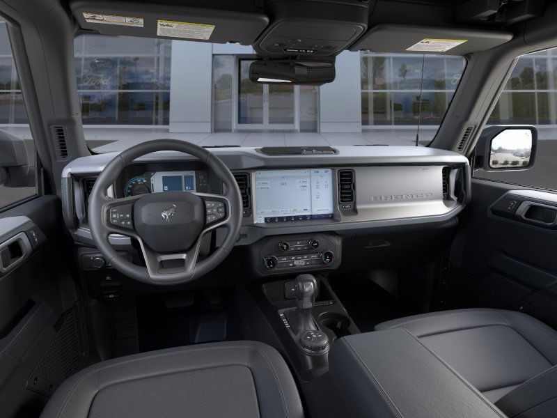 Ford Bronco Vehicle Full-screen Gallery Image 11