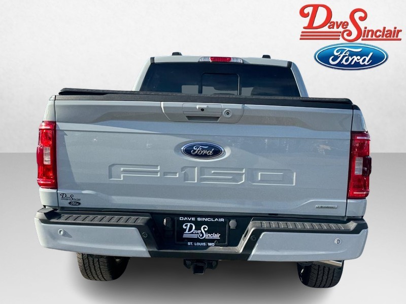 Ford F-150 Vehicle Full-screen Gallery Image 08