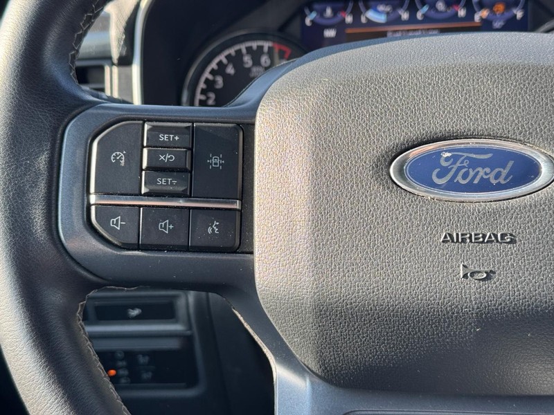 Ford F-150 Vehicle Full-screen Gallery Image 20