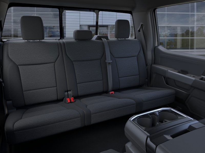 Ford F-150 Vehicle Full-screen Gallery Image 13