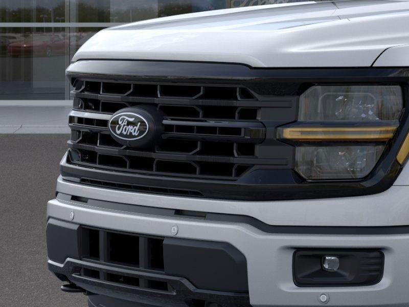 Ford F-150 Vehicle Full-screen Gallery Image 19