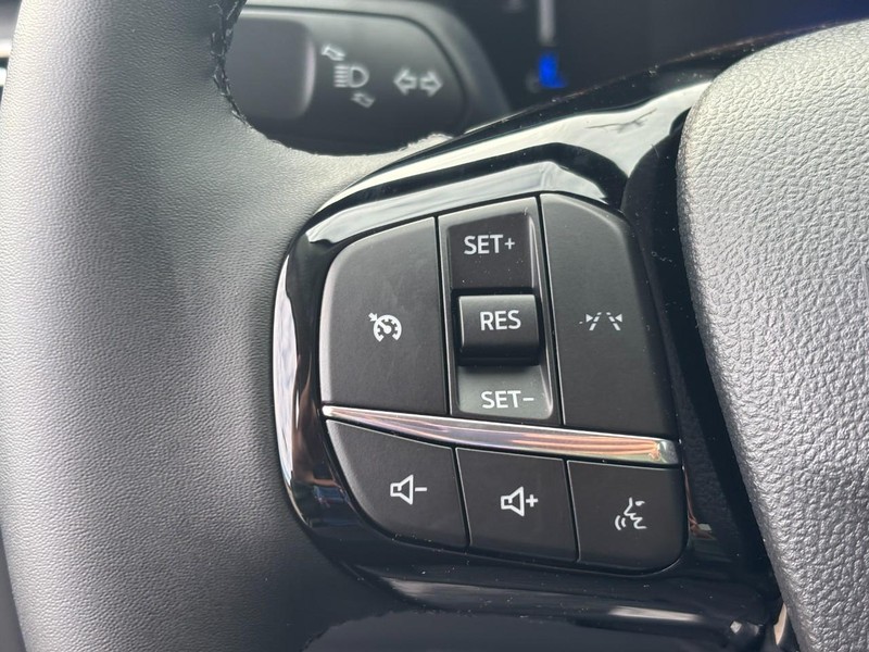 Ford Escape Vehicle Image 19