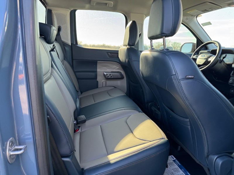 Ford Maverick Vehicle Full-screen Gallery Image 13