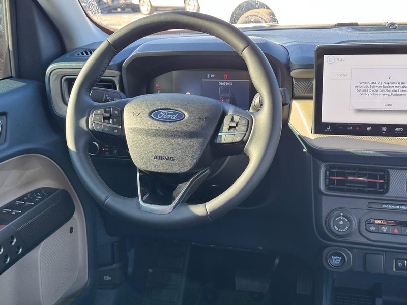 Ford Maverick Vehicle Full-screen Gallery Image 15