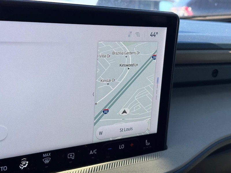 Ford Maverick Vehicle Full-screen Gallery Image 23