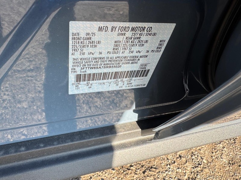 Ford Maverick Vehicle Full-screen Gallery Image 26