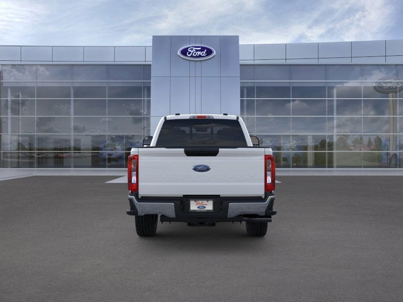 Ford Super Duty F-250 SRW Vehicle Image 07