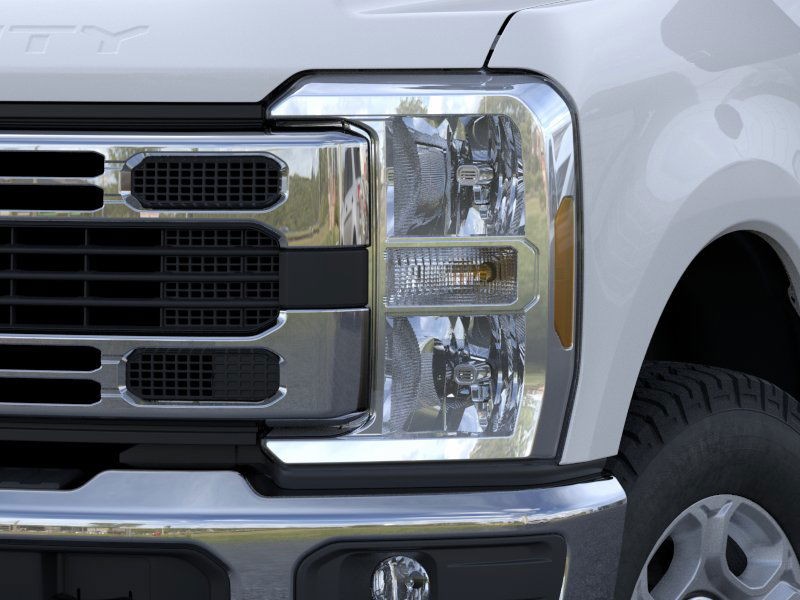 Ford Super Duty F-250 SRW Vehicle Image 20