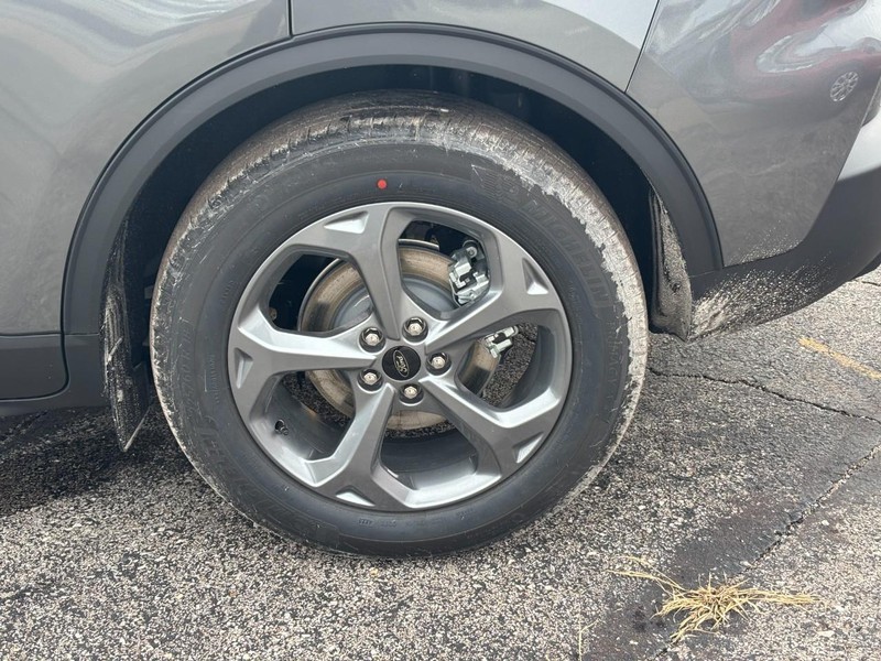 Ford Escape Vehicle Image 11