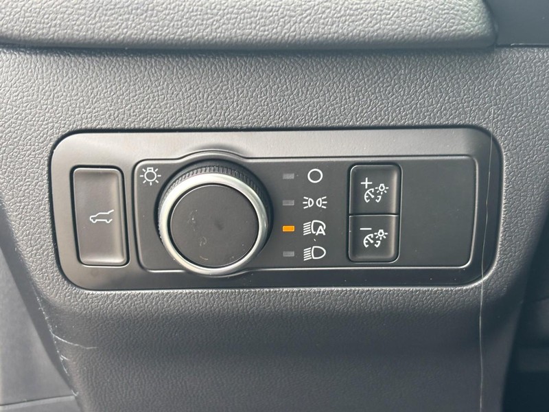 Ford Escape Vehicle Image 18