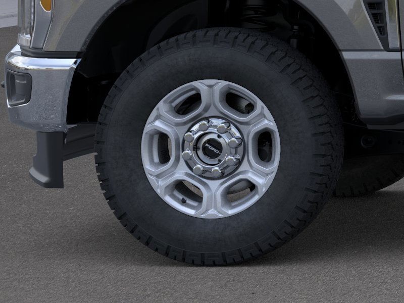 Ford Super Duty F-250 SRW Vehicle Image 21