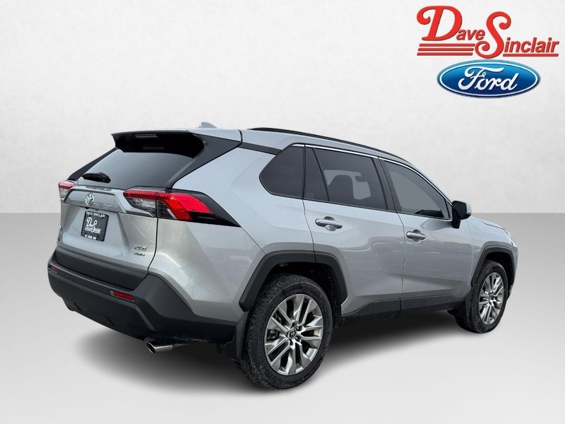 Toyota RAV4 Vehicle Image 07