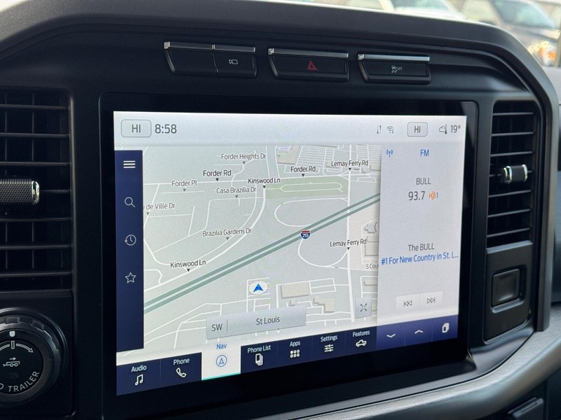 Ford F-150 Vehicle Full-screen Gallery Image 21