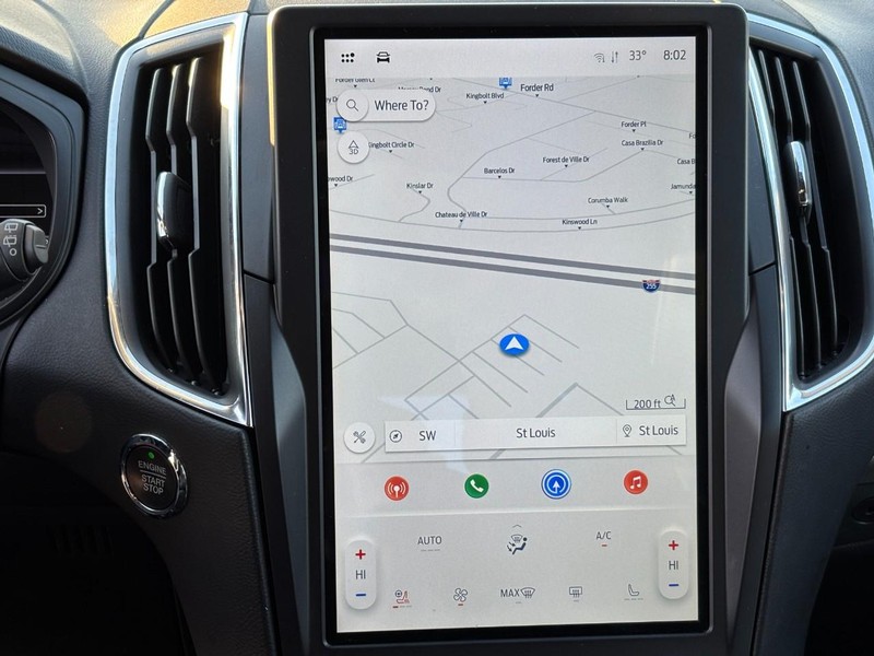 Ford Edge Vehicle Full-screen Gallery Image 25