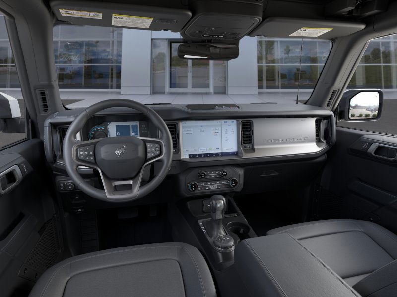 Ford Bronco Vehicle Full-screen Gallery Image 11