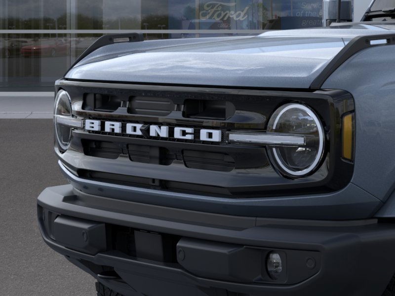 Ford Bronco Vehicle Full-screen Gallery Image 21