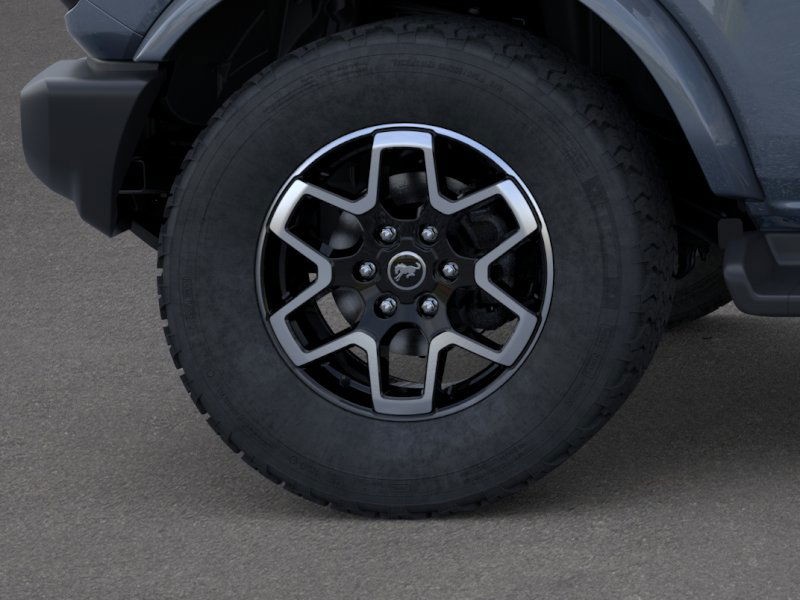 Ford Bronco Vehicle Full-screen Gallery Image 23