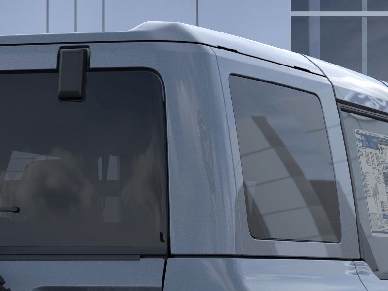 Ford Bronco Vehicle Full-screen Gallery Image 27