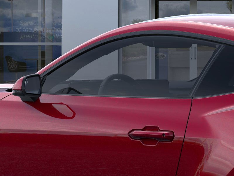 Ford Mustang Vehicle Full-screen Gallery Image 22