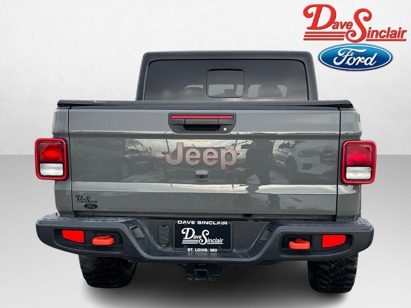 Jeep Gladiator Vehicle Full-screen Gallery Image 08