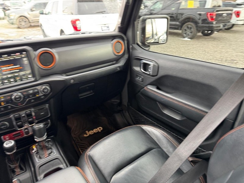 Jeep Gladiator Vehicle Full-screen Gallery Image 15