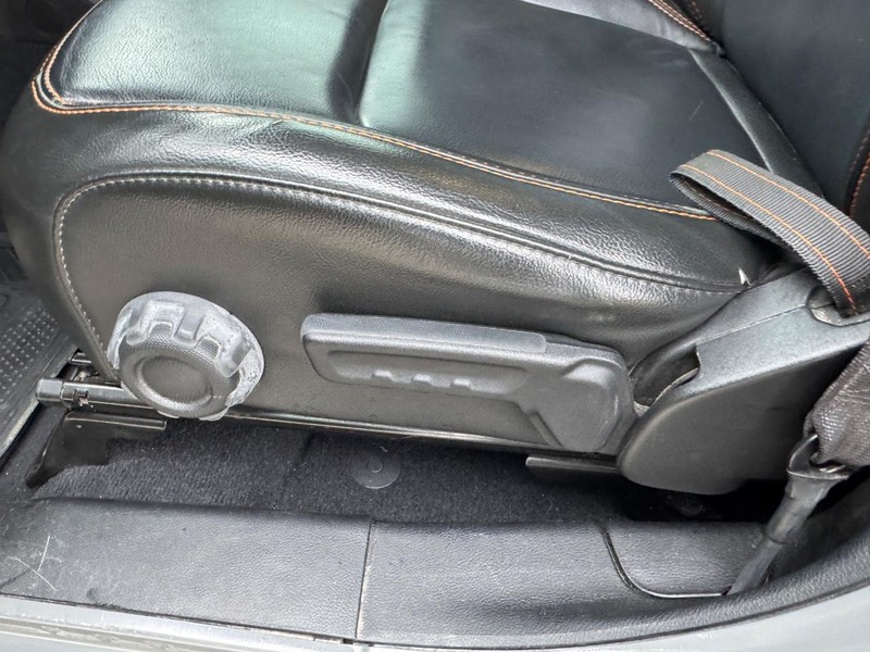 Jeep Gladiator Vehicle Full-screen Gallery Image 16