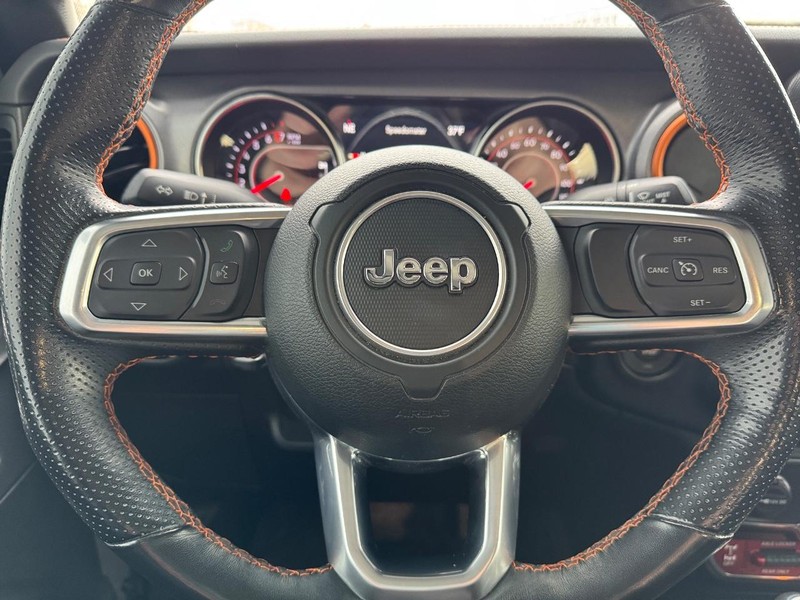 Jeep Gladiator Vehicle Full-screen Gallery Image 18