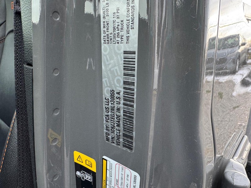 Jeep Gladiator Vehicle Full-screen Gallery Image 24