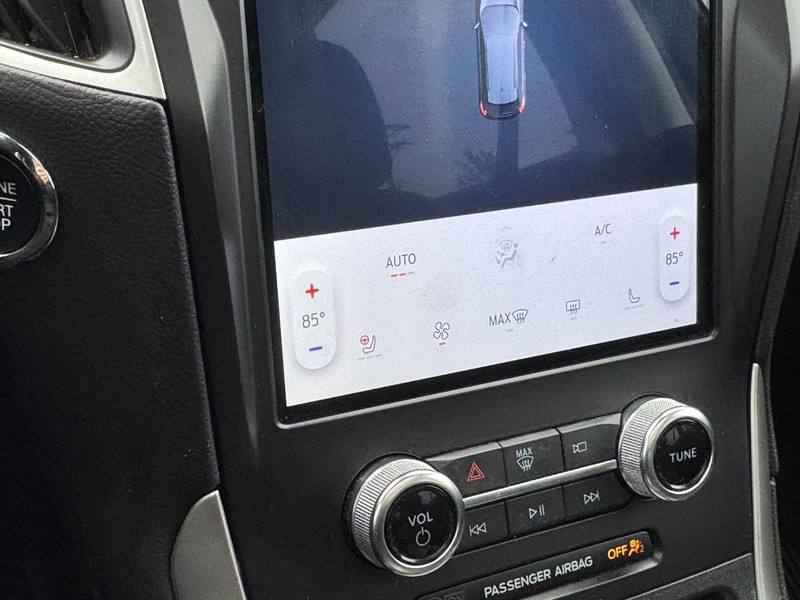 Ford Edge Vehicle Image 22