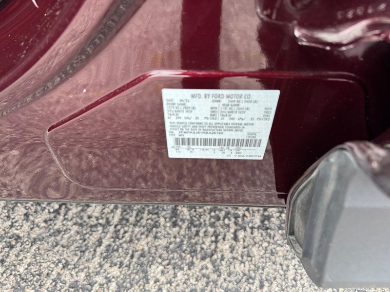 Ford Edge Vehicle Image 25