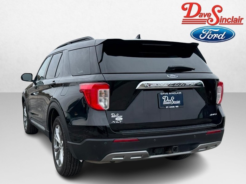 Ford Explorer Vehicle Image 09