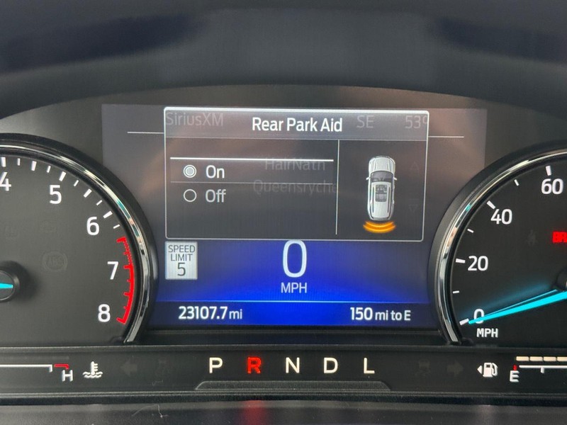 Ford Explorer Vehicle Image 27