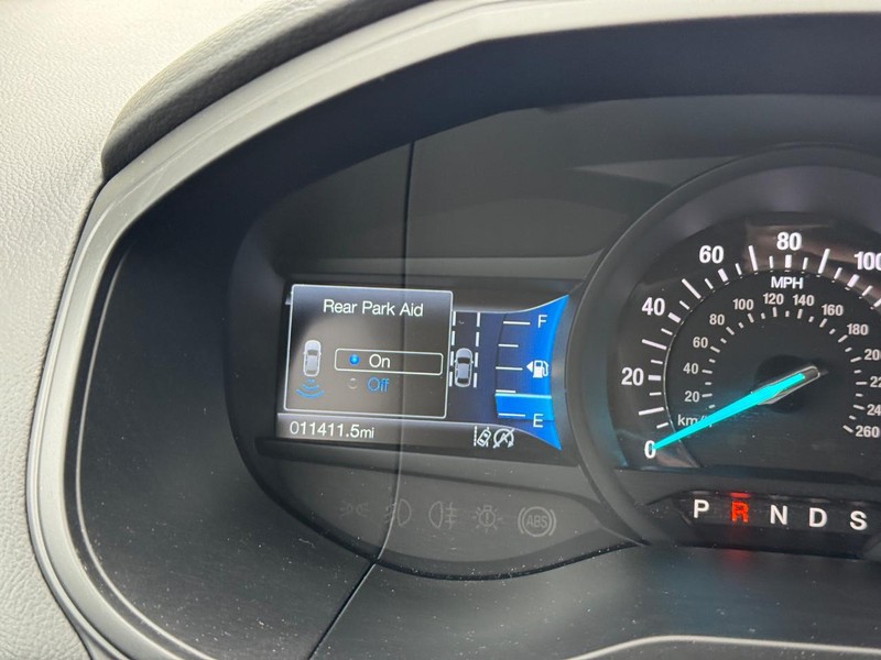 Ford Edge Vehicle Image 24