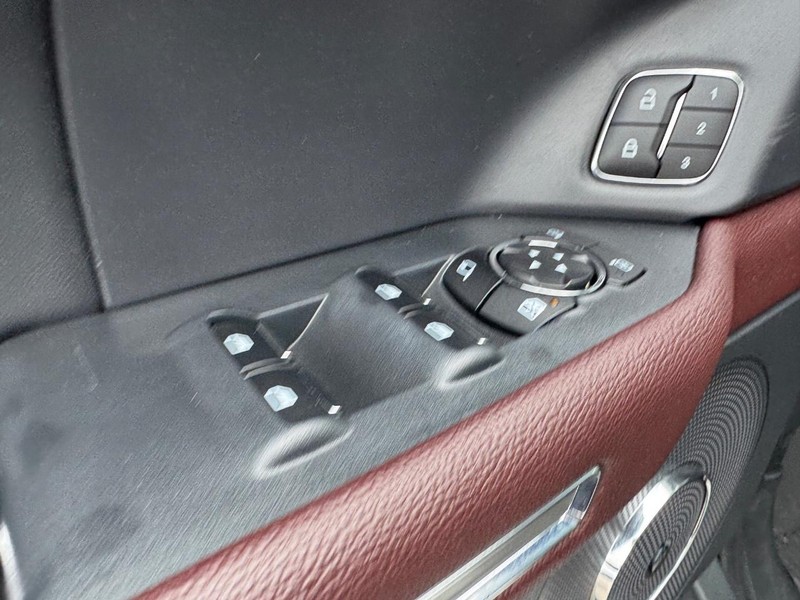 Ford Expedition Max Vehicle Image 20