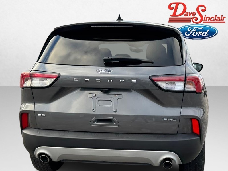 Ford Escape Vehicle Full-screen Gallery Image 08