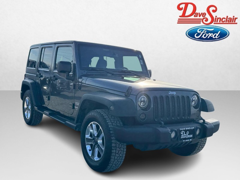 Jeep Wrangler JK Unlimited Vehicle Full-screen Gallery Image 04