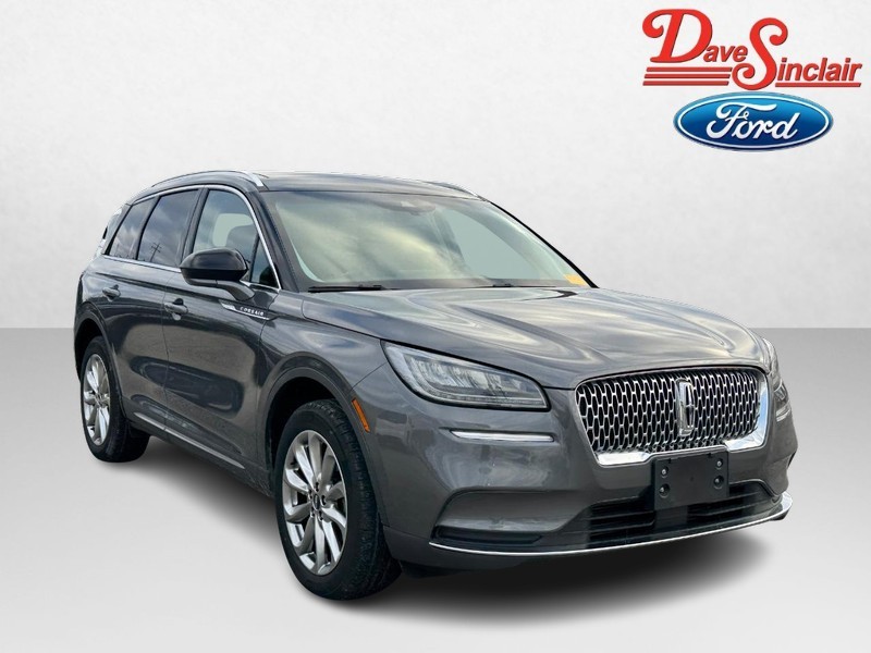 Lincoln Corsair Vehicle Full-screen Gallery Image 04