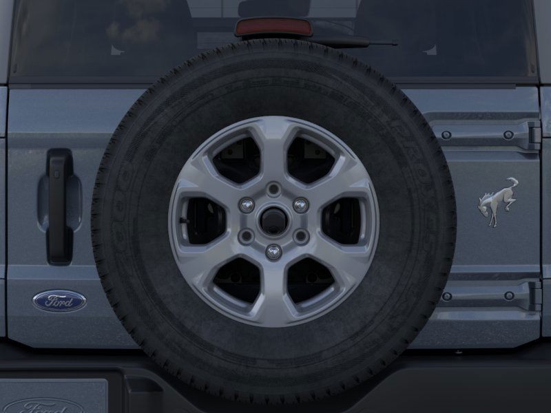 Ford Bronco Vehicle Full-screen Gallery Image 26