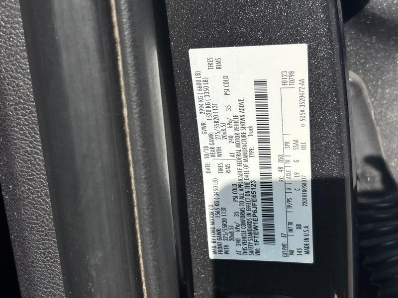 Ford F-150 Vehicle Full-screen Gallery Image 27