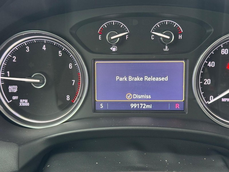 Buick Enclave Vehicle Full-screen Gallery Image 23