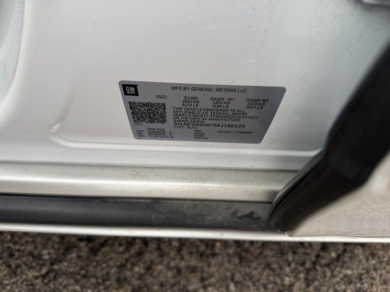 Buick Enclave Vehicle Full-screen Gallery Image 24