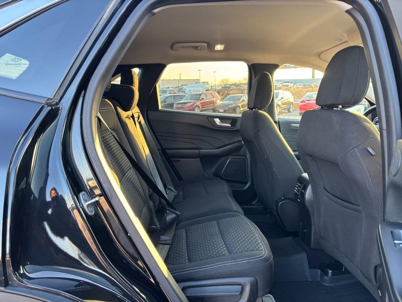 Ford Escape Vehicle Image 13