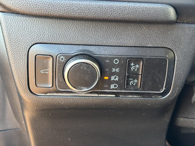 Ford Escape Vehicle Image 18