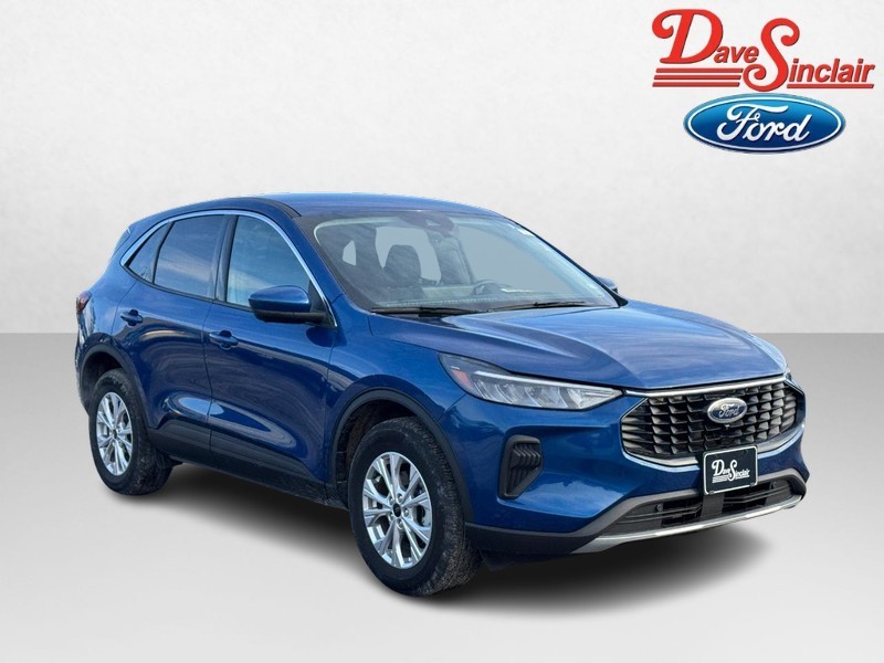 Ford Escape Vehicle Full-screen Gallery Image 04