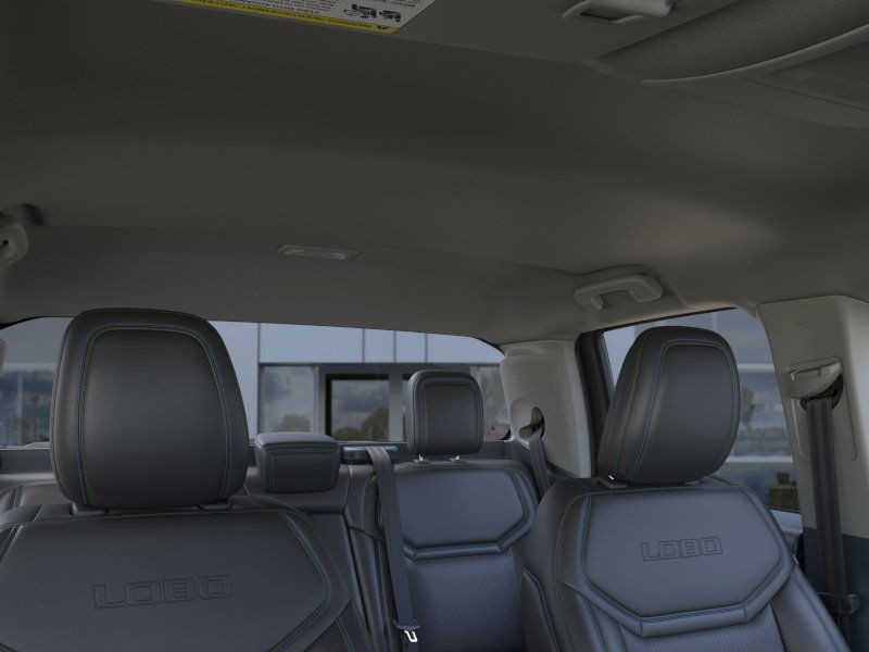 Ford Maverick Vehicle Full-screen Gallery Image 14