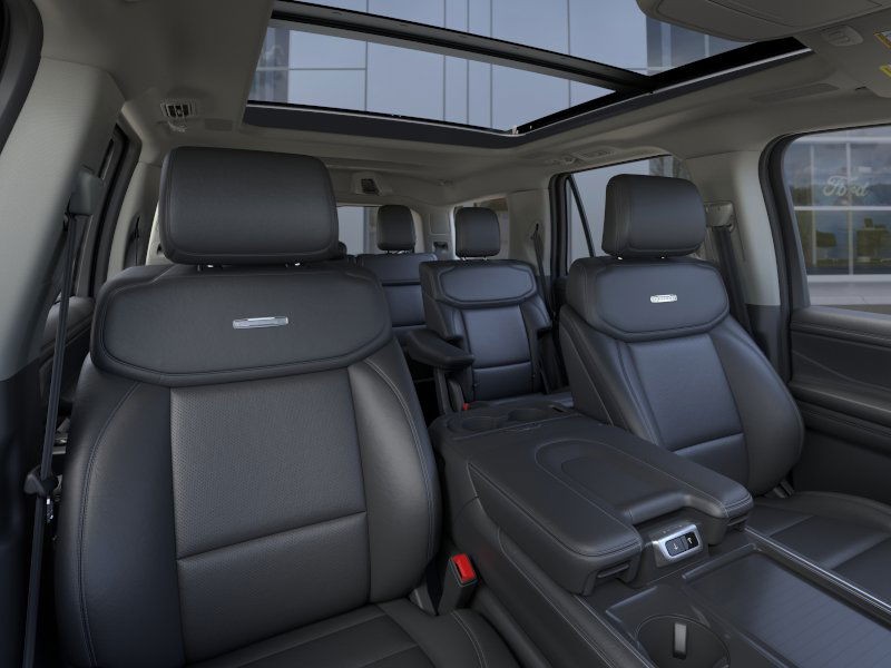 Ford Expedition Vehicle Full-screen Gallery Image 12