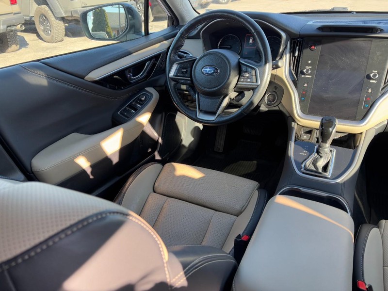 Subaru Outback Vehicle Image 14